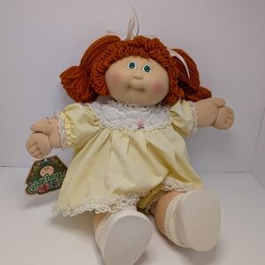 Vintage Cabbage Patch Kid Red Hair, Green Eyes With A Yellow Dress 1985 Signed
